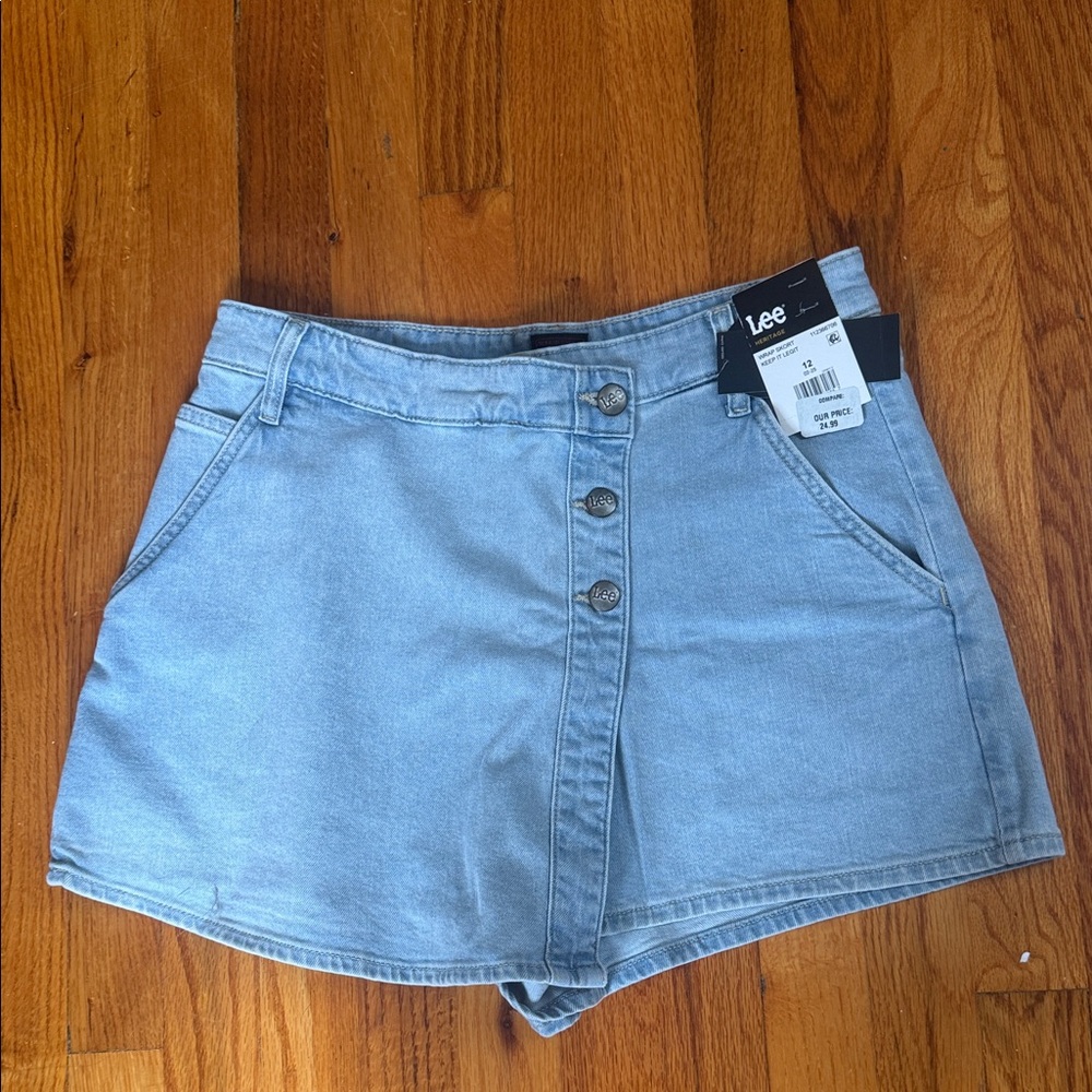 Lee Women's Light Wash Blue Jean Skort